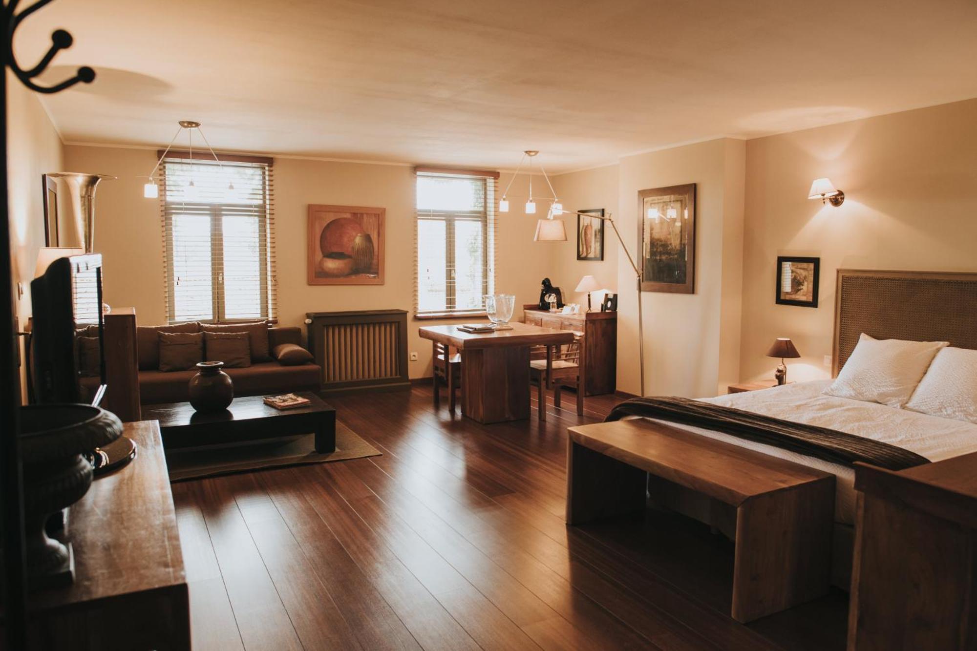 Logis Hotel-Restaurant - Le Moulin D'Artres 외부 사진