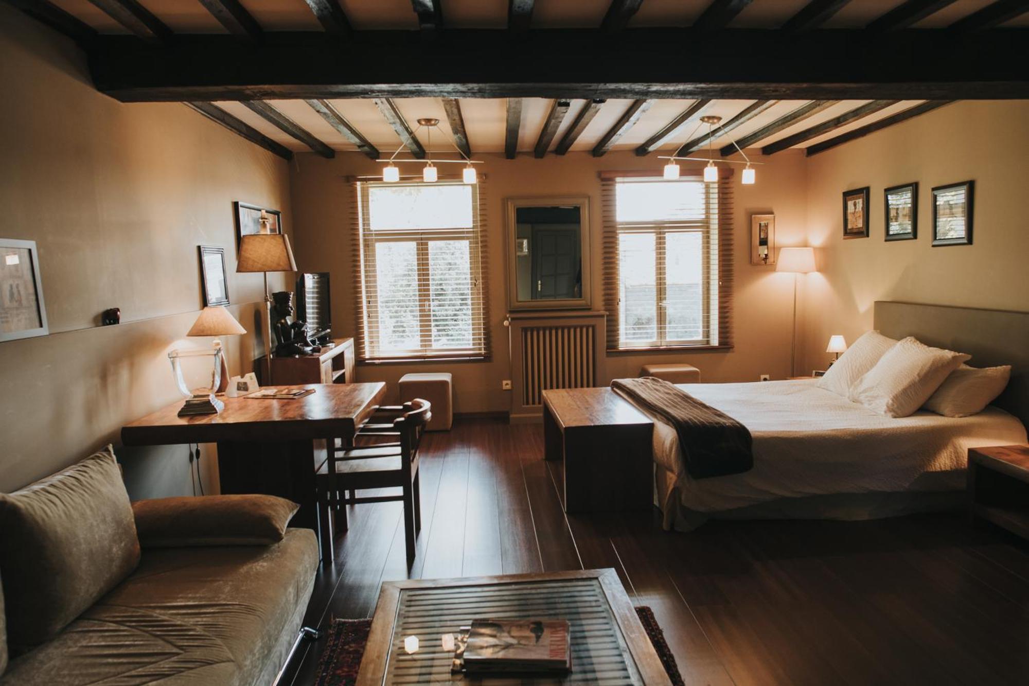 Logis Hotel-Restaurant - Le Moulin D'Artres 외부 사진